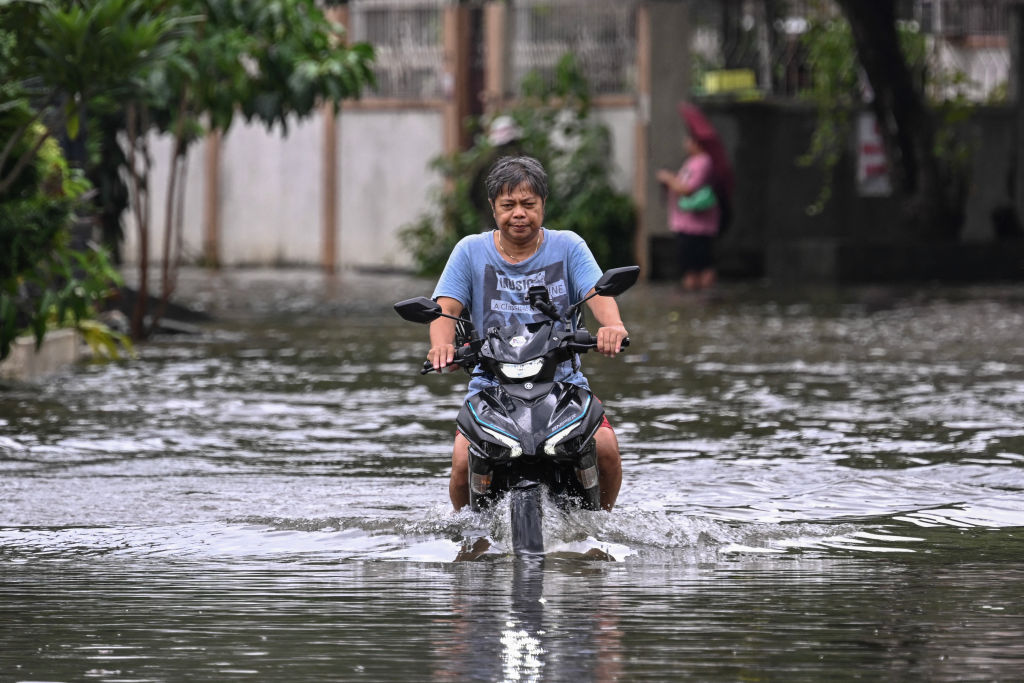 Mindanao faces downpours as heat index soars to 43°C in Pangasinan and ...